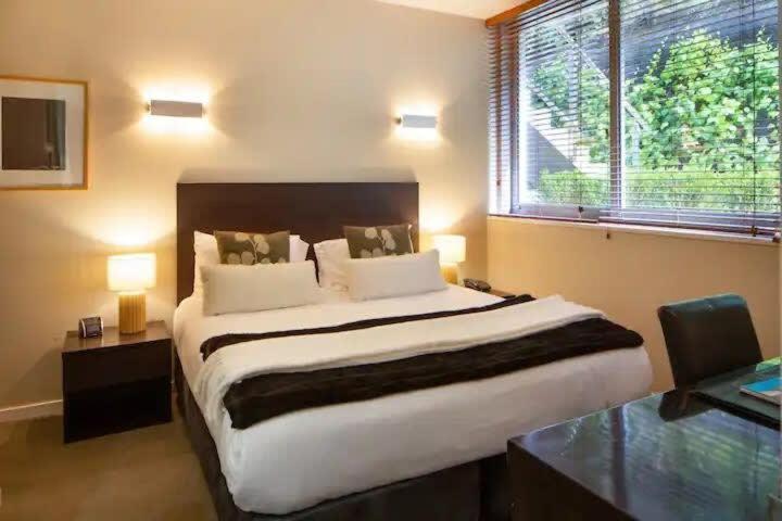 Stunning 1 Bedroom Studio Apartment كوينستاون المظهر الخارجي الصورة