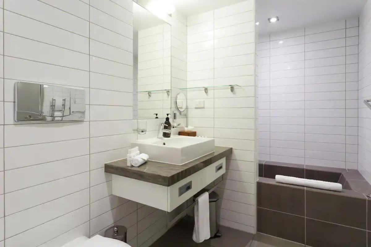 Stunning 1 Bedroom Studio Apartment كوينستاون المظهر الخارجي الصورة